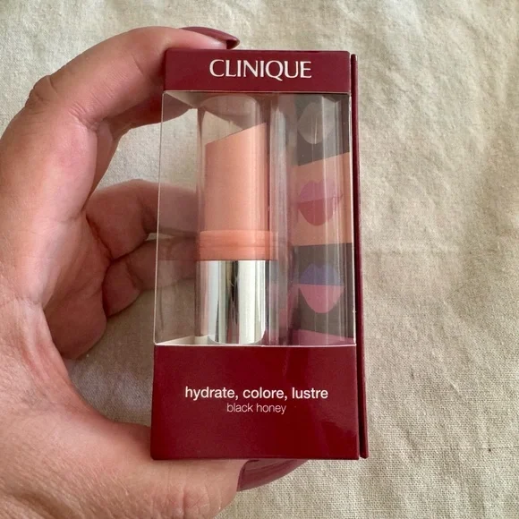 Clinique Hydrating Triple Lip Balm - Black Honey - Picture 3 of 5